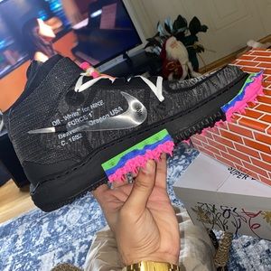OFF WHITE X AIR FORCE 1 MID BLACK